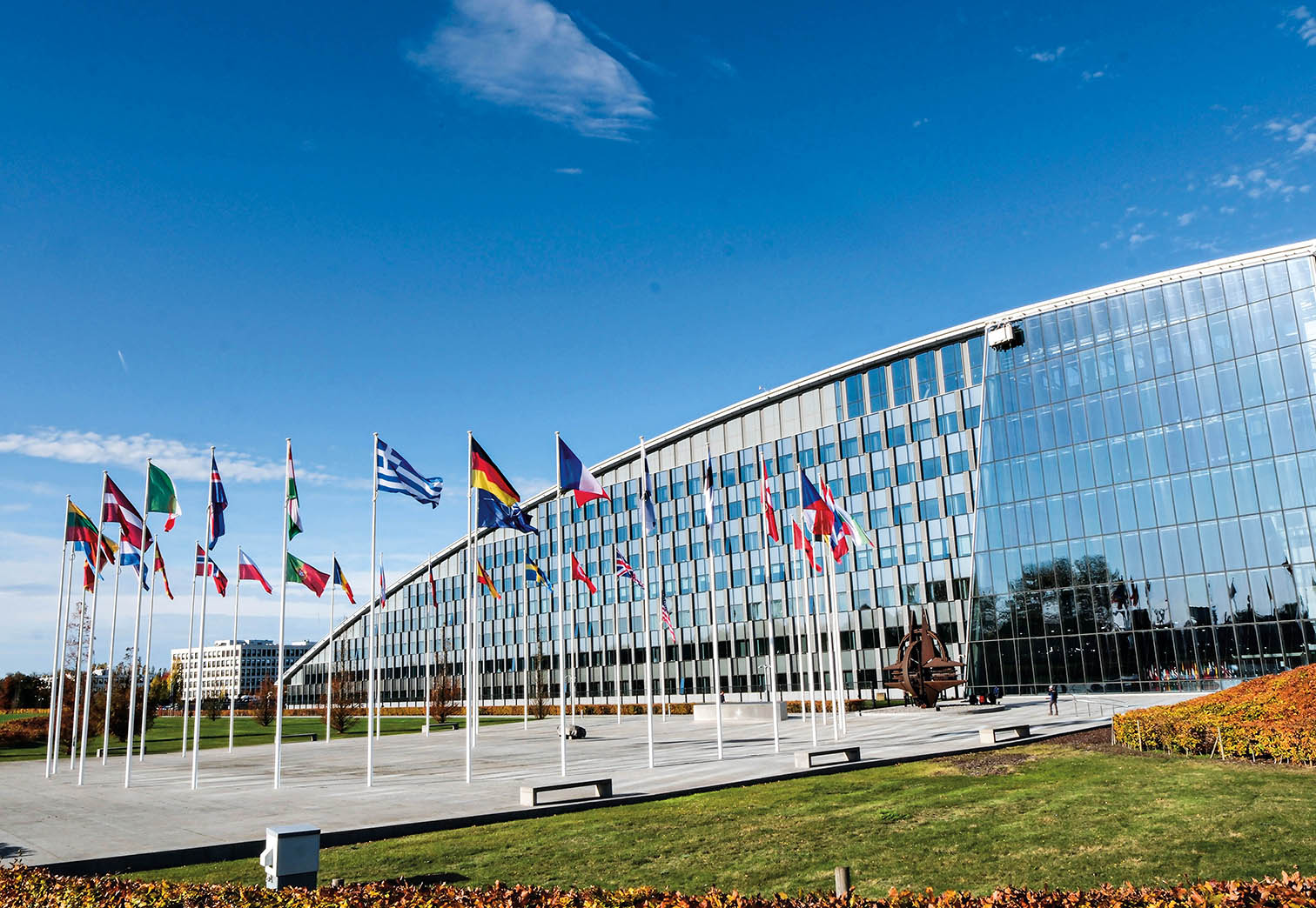 美國(guó)全球戰(zhàn)略的重要依托