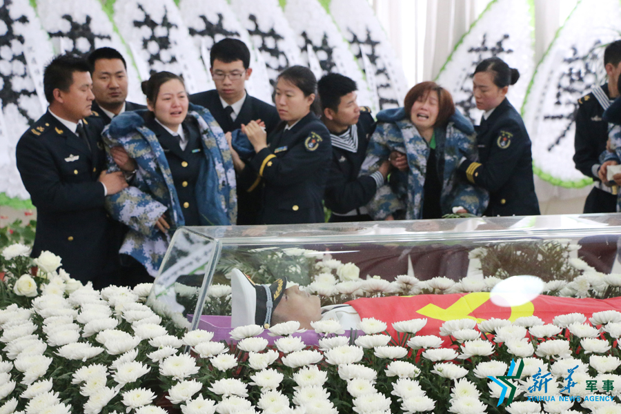 &uarr;資料圖片：張超烈士遺體告別儀式現(xiàn)場。
