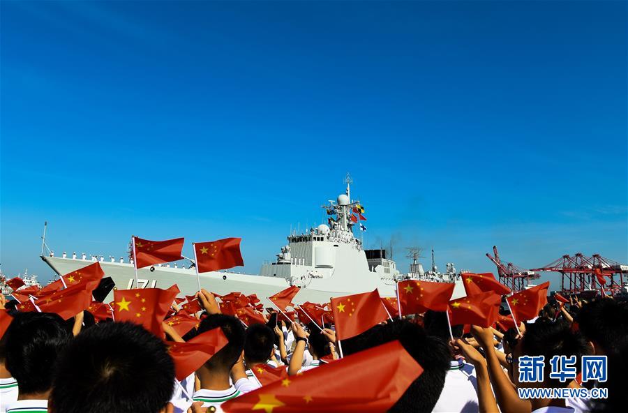 （圖文互動）（1）萬里海疆寫忠誠&mdash;&mdash;記海軍某驅逐艦支隊海口艦
