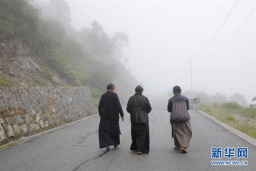 （圖文互動）（10）特寫：&ldquo;八一&rdquo;禮物，飛向云端哨所