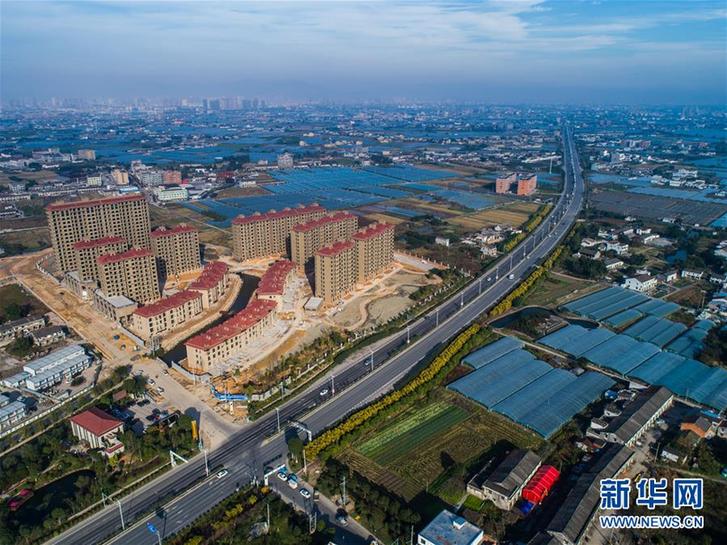 （慶祝改革開放40周年基層行&middot;鄉鎮篇&middot;圖文互動）（2）&ldquo;中國第一座農民城&rdquo;溫州龍港正向現代化新生城市跨越