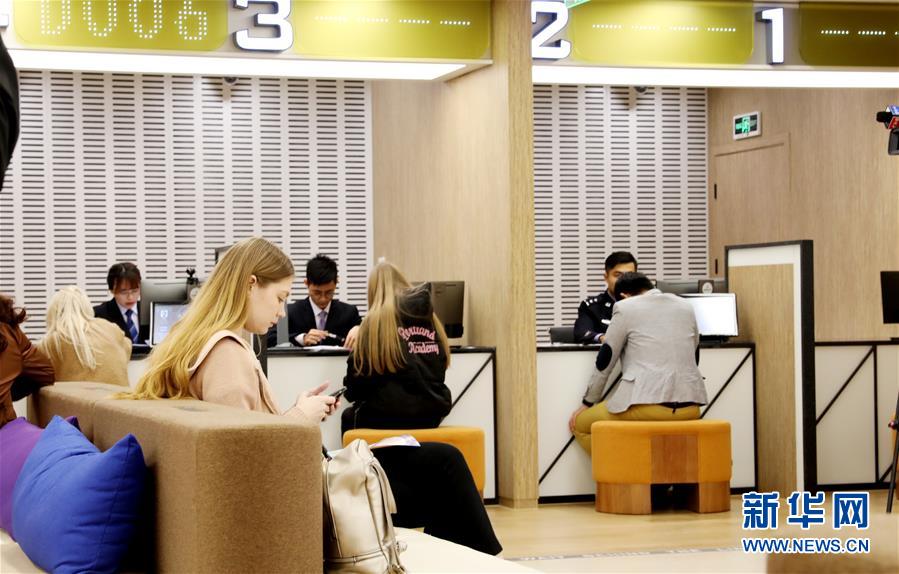 （壯麗70年 奮斗新時代&mdash;&mdash;推動高質量發展調研行&middot;圖文互動）（1）這個&ldquo;456&rdquo;不簡單&mdash;&mdash;內外聯動開放釋放&ldquo;上海磁力&rdquo;