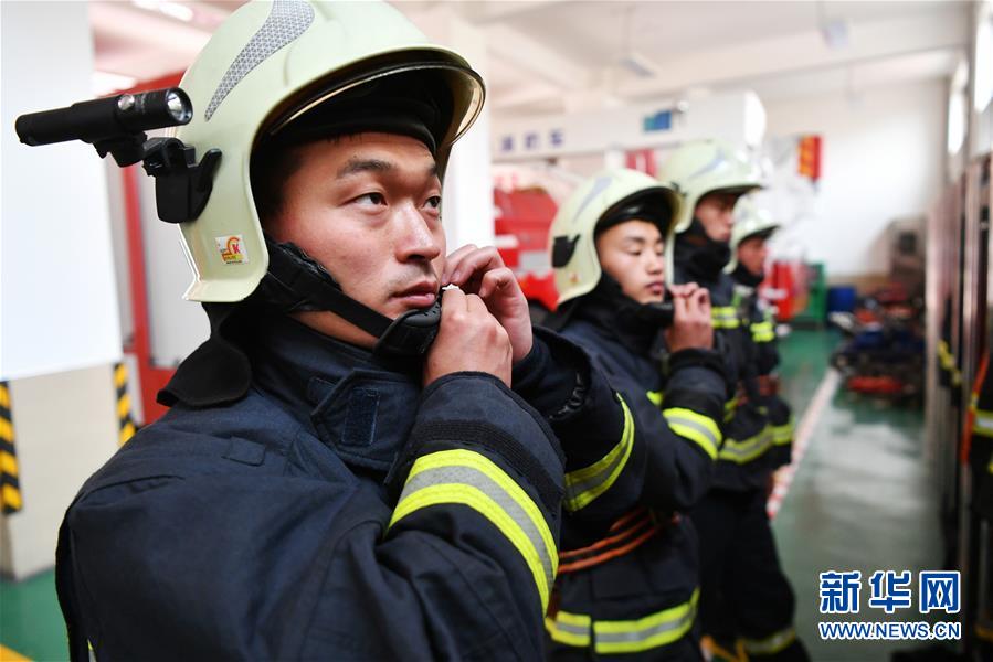 （新華全媒頭條&middot;圖文互動）（23）青春萬歲 強國有我