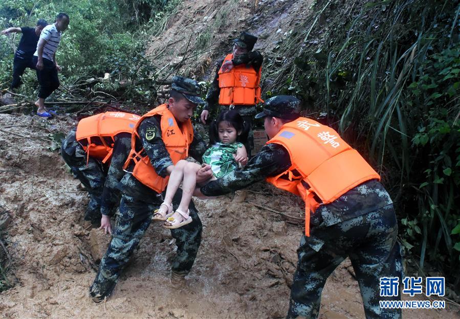 （新華全媒頭條&middot;圖文互動(dòng)）（1）我們是一支不可戰(zhàn)勝的力量&mdash;&mdash;獻(xiàn)給中國(guó)人民解放軍建軍92周年