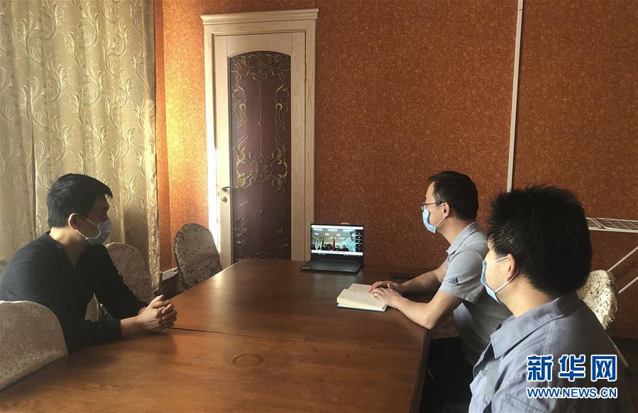（國際疫情&middot;圖文互動）（2）&ldquo;和祖國的專家聊一聊很安心&rdquo;&mdash;&mdash;記中國援哈薩克斯坦醫療隊指導同胞抗疫