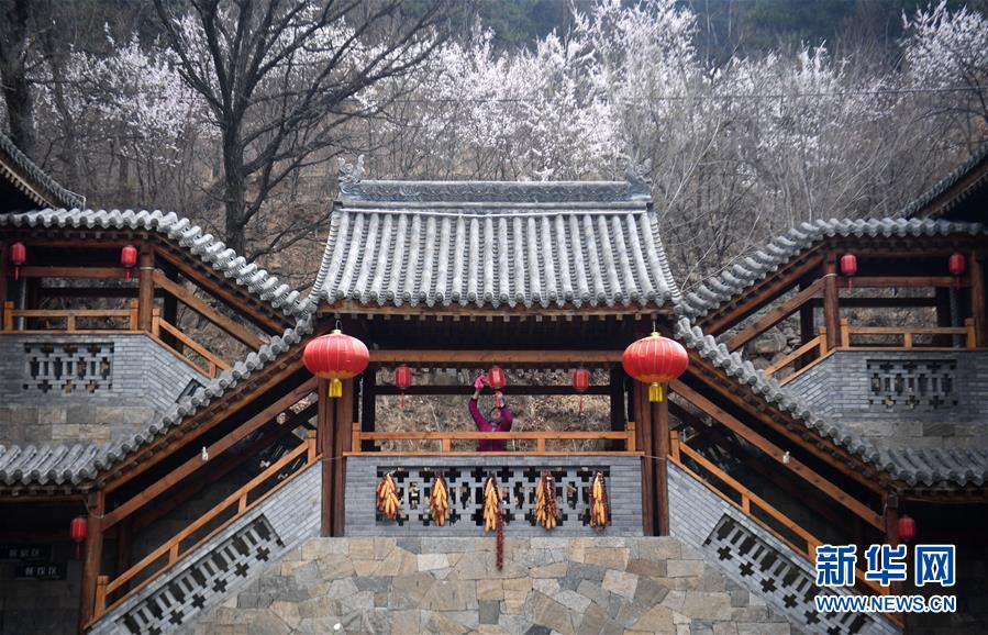 （新華全媒頭條&middot;圖文互動）（2）且看信心如何讓黃土變成金&mdash;&mdash;&ldquo;環京津貧困帶&rdquo;整體脫貧記