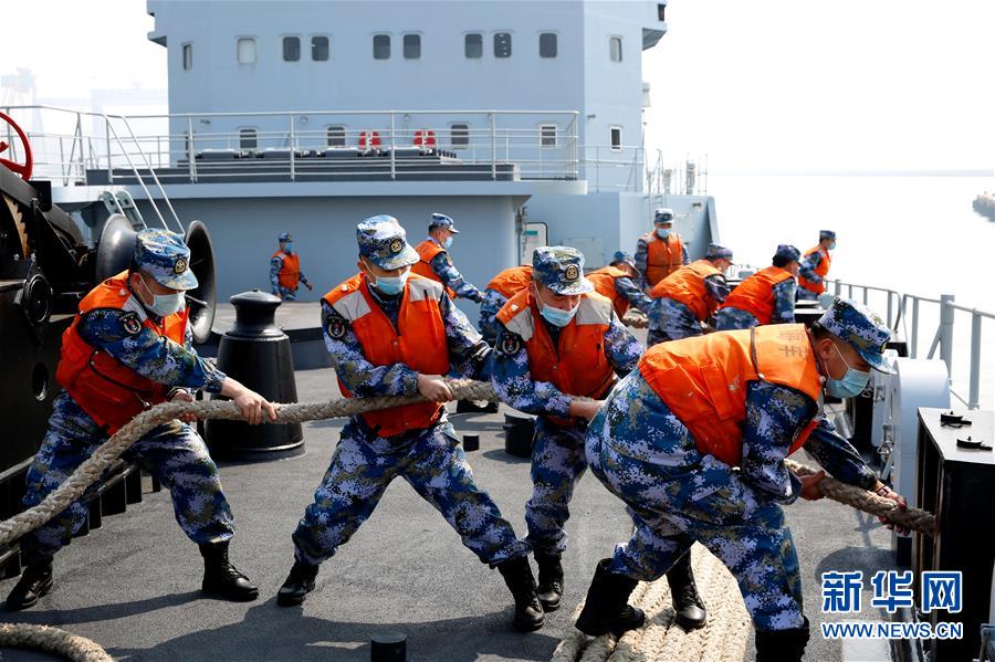 （圖文互動(dòng)）（1）一份勇敢者的事業(yè)&mdash;&mdash;海軍畢昇艦投身新武器裝備試驗(yàn)記事