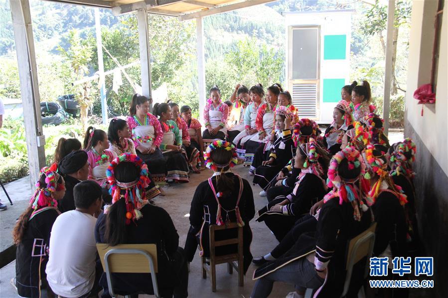 （五中全會精神在基層&middot;圖文互動）（5）天津、福建、廣東、云南等地創新形式讓黨的十九屆五中全會精神&ldquo;飛入尋常百姓家&rdquo;