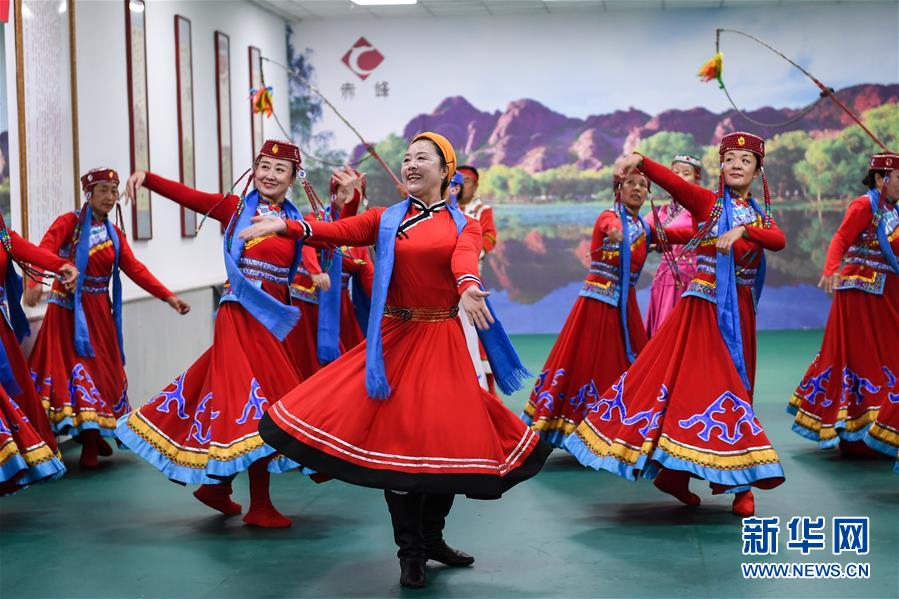 （新華全媒頭條&middot;圖文互動(dòng)）（1）心系北疆　情滿草原&mdash;&mdash;習(xí)近平總書記考察內(nèi)蒙古回訪記