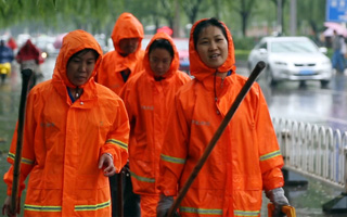 回家路上的&ldquo;等雨人&rdquo;