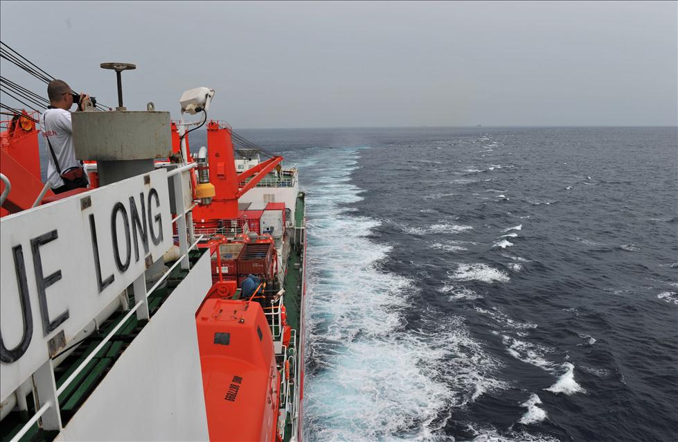 &ldquo;雪龍&rdquo;號經龍目海峽駛入印度洋(高清)