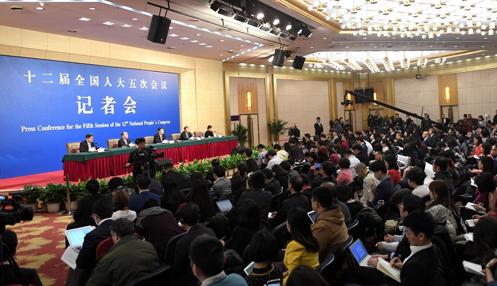 國(guó)家發(fā)改委就&ldquo;經(jīng)濟(jì)社會(huì)發(fā)展與宏觀調(diào)控&rdquo;答問(wèn)