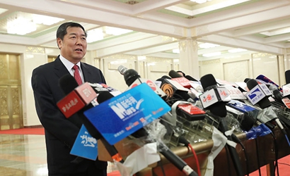 何立峰：2016年實現了穩增長、穩就業