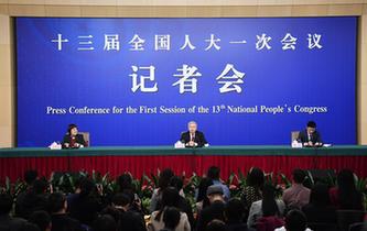 國務院扶貧辦主任劉永富就&ldquo;打好精準脫貧攻堅戰&rdquo;答記者問