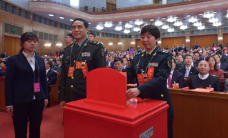 監票人在投票