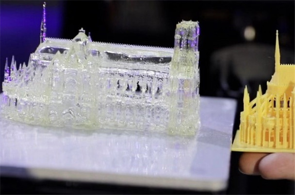 高效！精準！現(xiàn)場體驗超高速光固化3D打印機