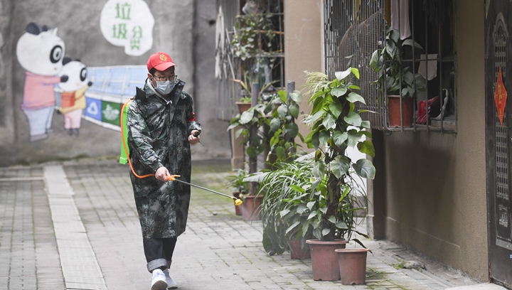 辛識(shí)平：致敬！按下&ldquo;快進(jìn)鍵&rdquo;的平凡英雄