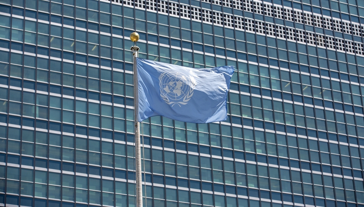 新華社評(píng)論員：建設(shè)和諧合作的國(guó)際大家庭&mdash;&mdash;評(píng)習(xí)近平主席在聯(lián)合國(guó)成立75周年紀(jì)念峰會(huì)重要講話