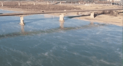 陜西榆林：黃河陜北段出現&ldquo;水煮黃河&rdquo;奇觀