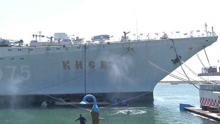 驚險刺激！打卡國內(nèi)唯一的航母主題公園，讓到場游客大呼過癮