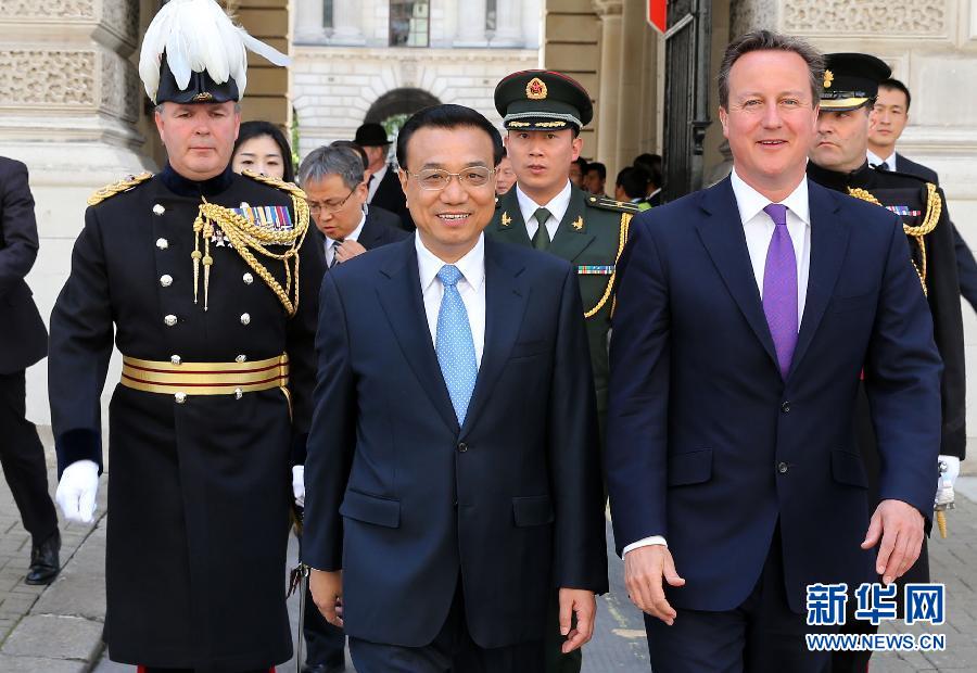 6月17日，中國國務院總理李克強在倫敦唐寧街10號首相府同英國首相卡梅倫舉行中英總理年度會晤。新華社記者 龐興雷 攝
