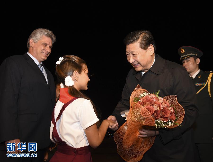 當地時間7月21日晚9時許，國家主席習近平乘坐的專機抵達哈瓦那何塞&middot;馬蒂國際機場，開始對古巴進行國事訪問。新華社記者李學仁攝