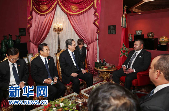 11月4日，中國全國政協(xié)主席俞正聲在非斯會(huì)見摩洛哥國王穆罕默德六世。 新華社記者 劉衛(wèi)兵 攝