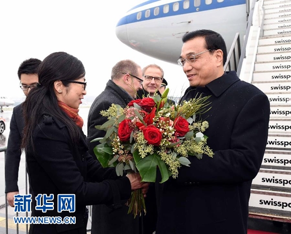 1月20日，中國國務院總理李克強抵達瑞士蘇黎世，出席達沃斯世界經濟論壇年會并對瑞士進行工作訪問。 新華社記者 饒愛民 攝