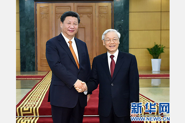 11月5日，中共中央總書(shū)記、國(guó)家主席習(xí)近平在河內(nèi)同越共中央總書(shū)記阮富仲舉行會(huì)談。 新華社記者李濤攝