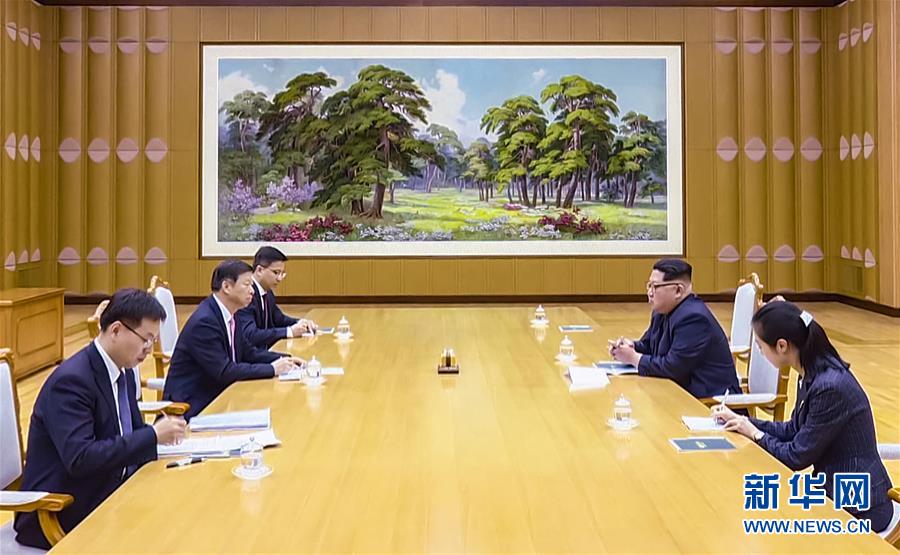 （新華網(wǎng)）金正恩會(huì)見中聯(lián)部部長、中國藝術(shù)團(tuán)團(tuán)長宋濤 