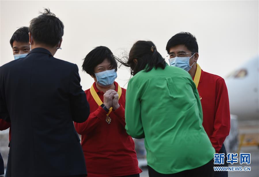 （國際疫情&middot;圖文互動）（6）委內瑞拉政府為中國醫療專家組全體成員授勛