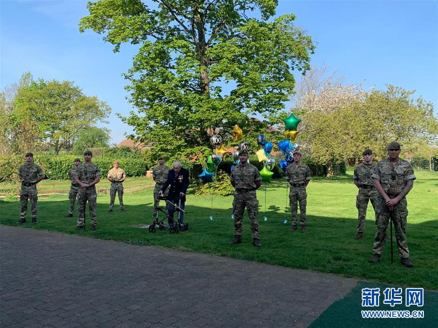 （國際疫情&middot;圖文互動）（2）步行100圈的挑戰&mdash;&mdash;英國99歲二戰老兵致敬戰&ldquo;疫&rdquo;勇者