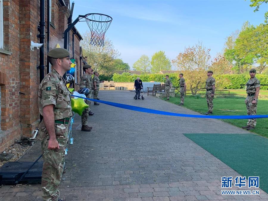 （國際疫情&middot;圖文互動）（3）步行100圈的挑戰&mdash;&mdash;英國99歲二戰老兵致敬戰&ldquo;疫&rdquo;勇者
