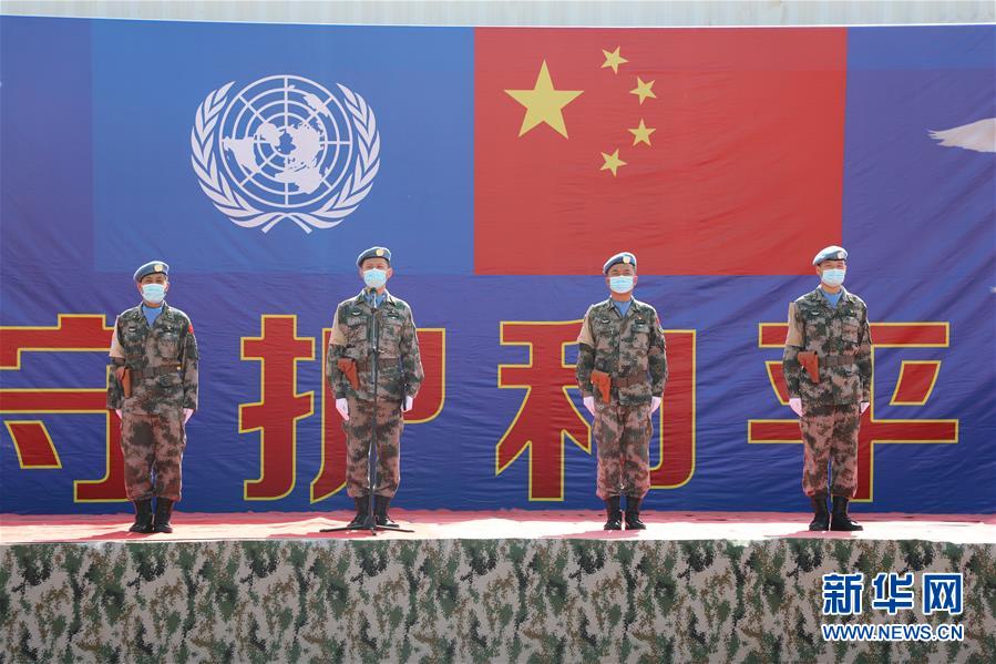 （國際）（3）中國赴蘇丹達(dá)爾富爾維和直升機(jī)分隊全體官兵榮獲聯(lián)合國&ldquo;和平榮譽(yù)勛章&rdquo;